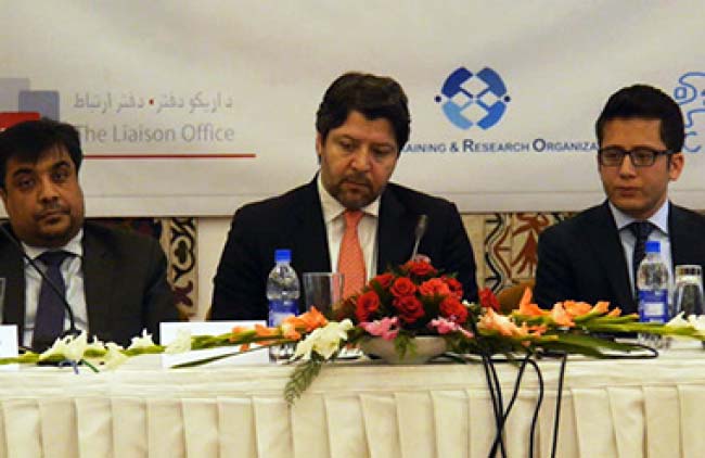 Govt. to Consult Pakistan’s Key Allies amid Talks Deadlock